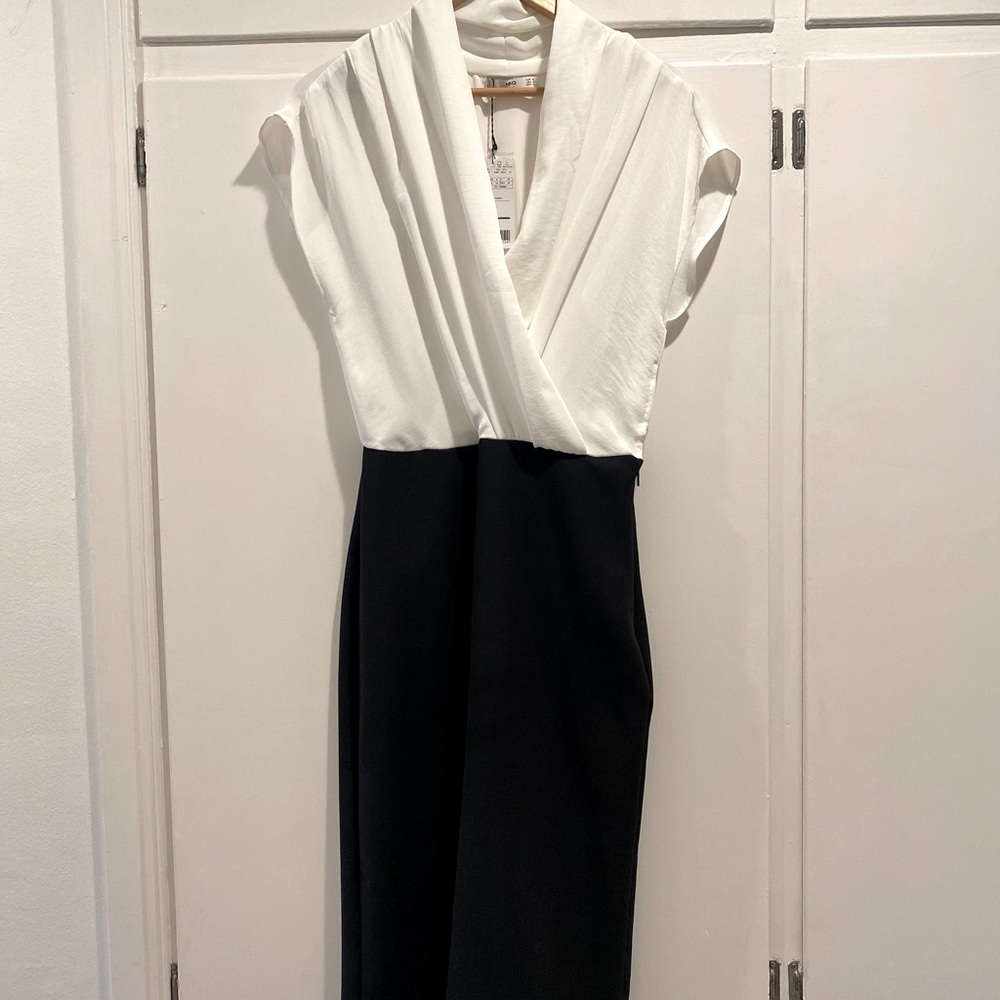 NWT MNG Fitted dress